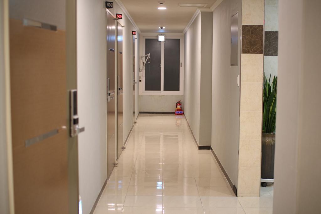 Jeju R Hotel & Guesthouse Zewnętrze zdjęcie
