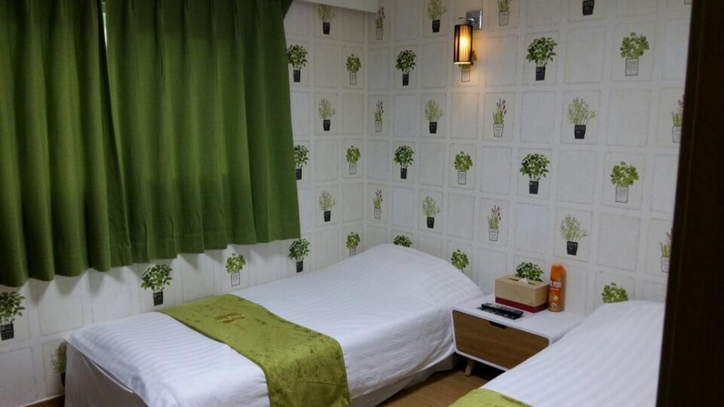 Jeju R Hotel & Guesthouse Zewnętrze zdjęcie