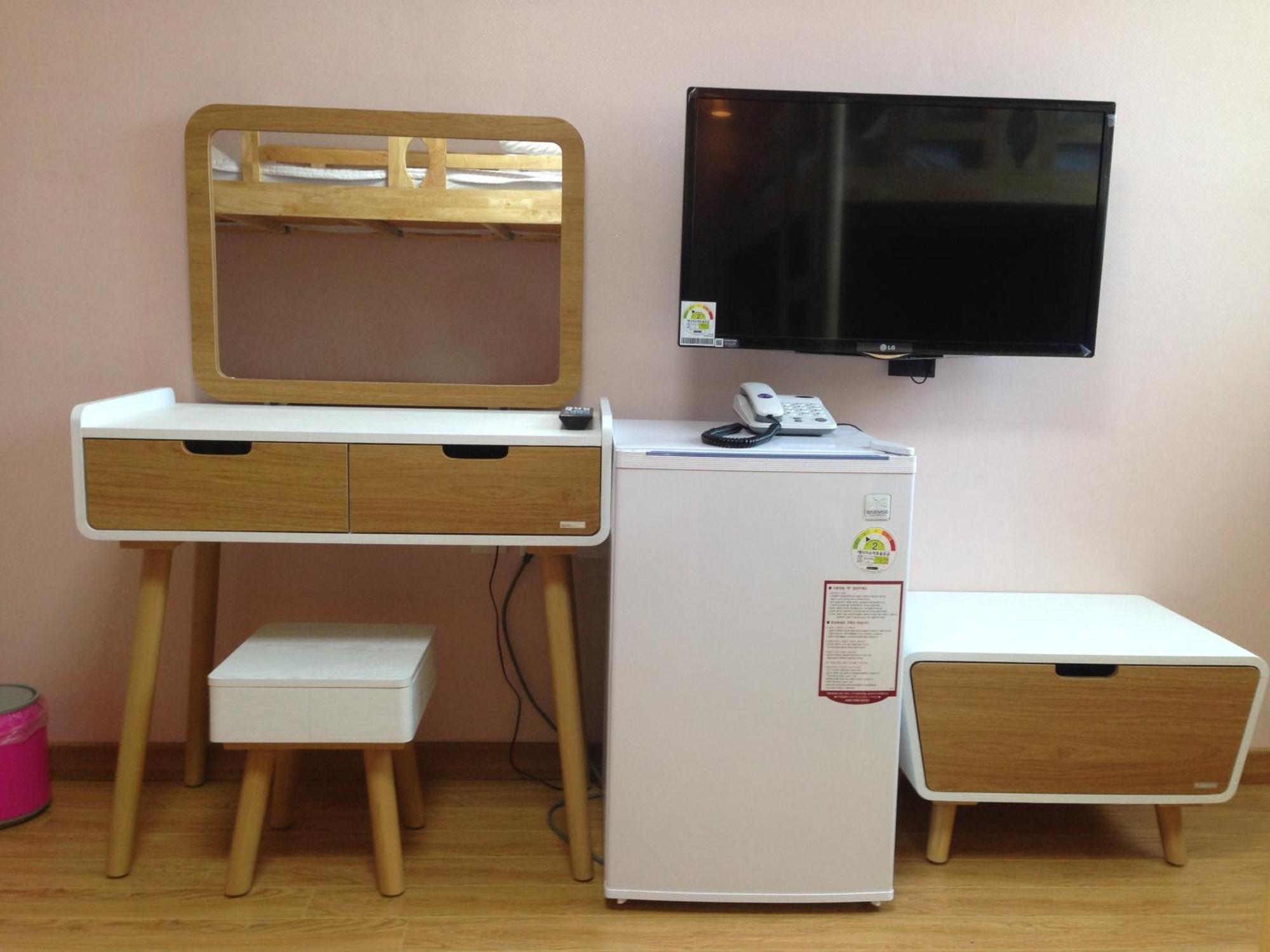 Jeju R Hotel & Guesthouse Zewnętrze zdjęcie