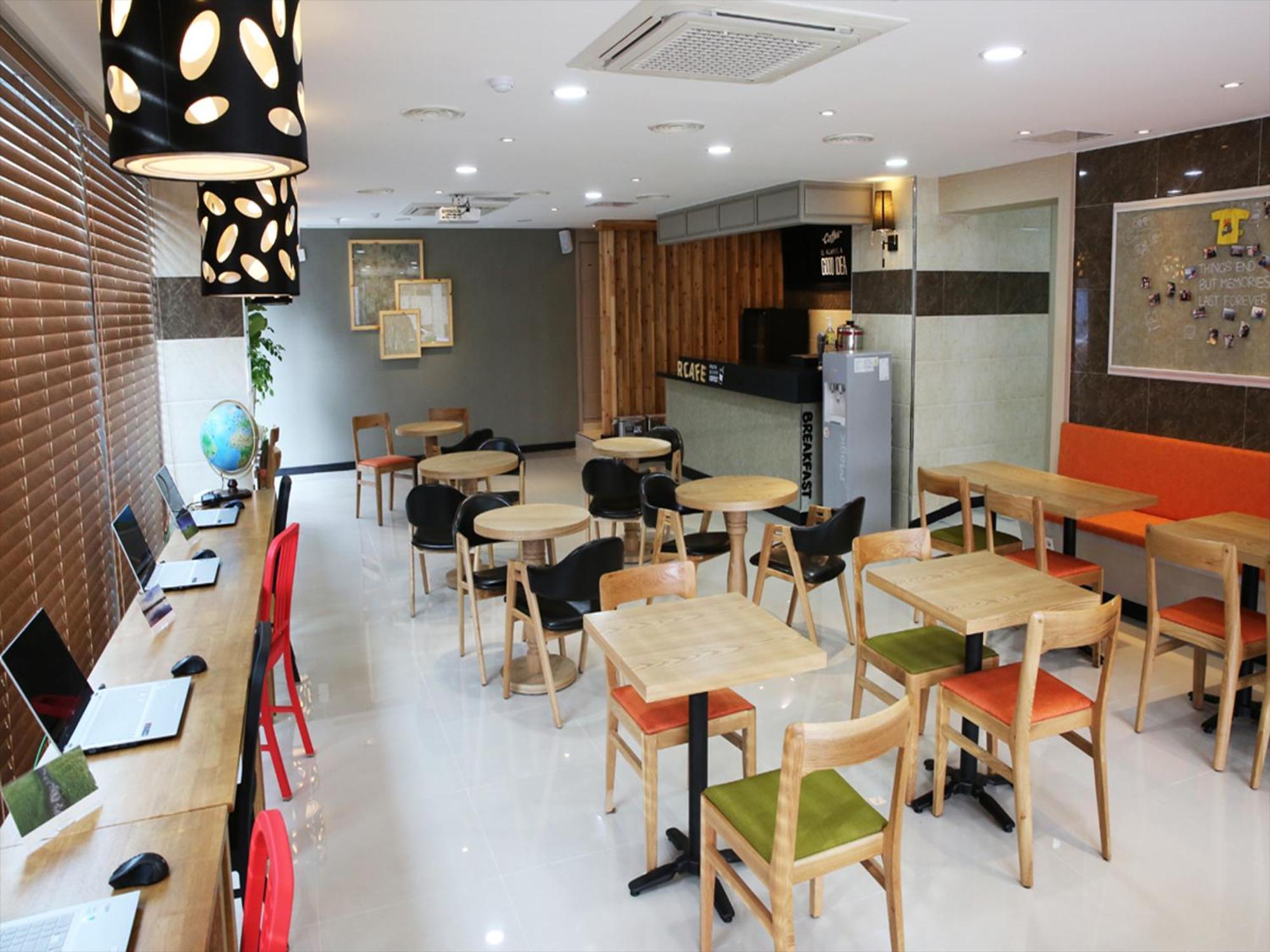 Jeju R Hotel & Guesthouse Zewnętrze zdjęcie