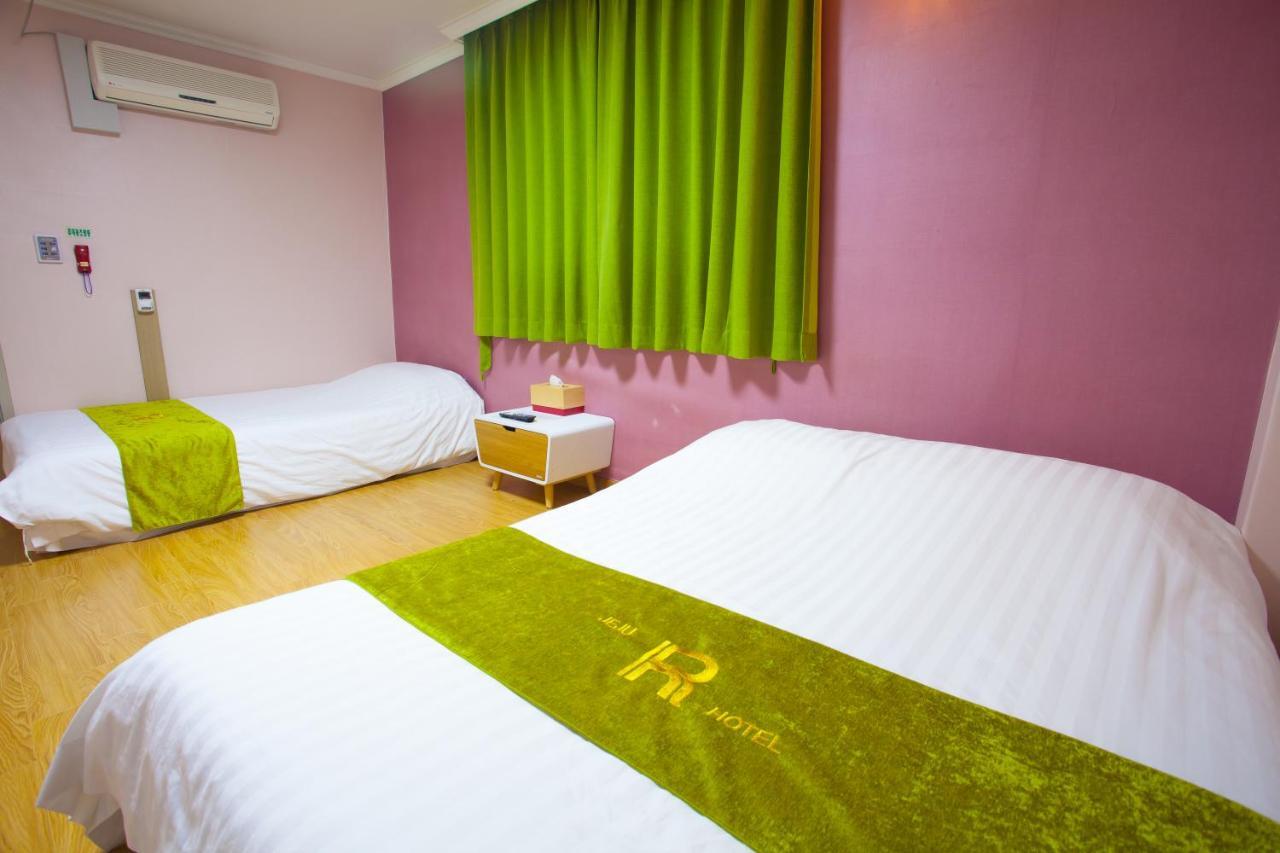 Jeju R Hotel & Guesthouse Zewnętrze zdjęcie